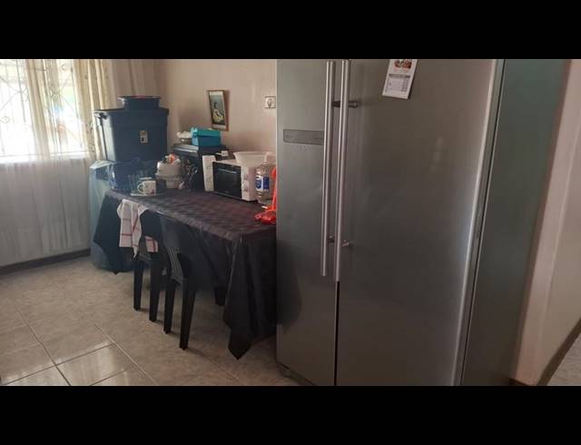 5 BEDROOM HOUSE FOR SALE IN CROSSMOOR